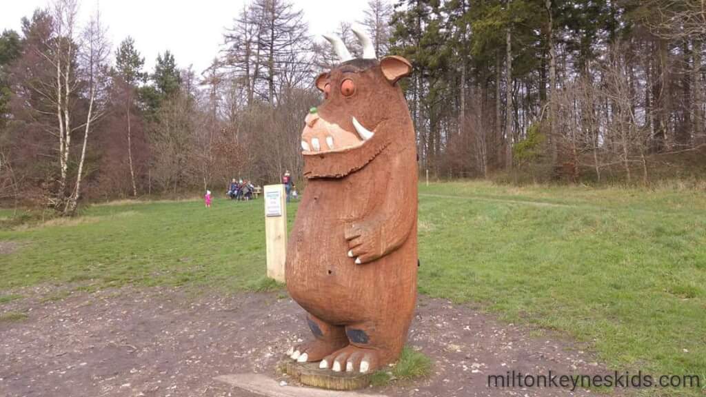 gruffalo statue at Wendover Woods