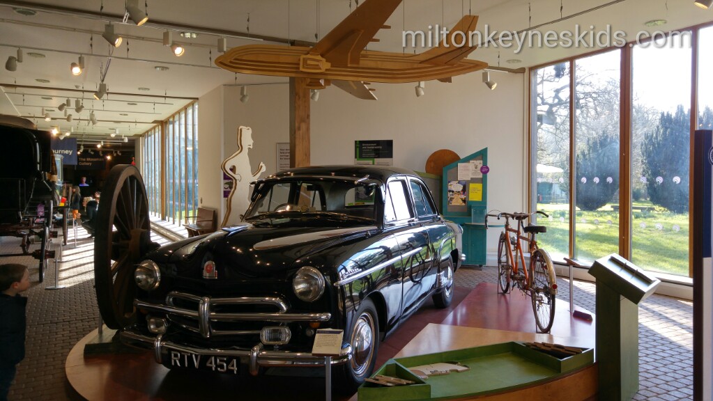 galleries at Stockwood Discovery Centre