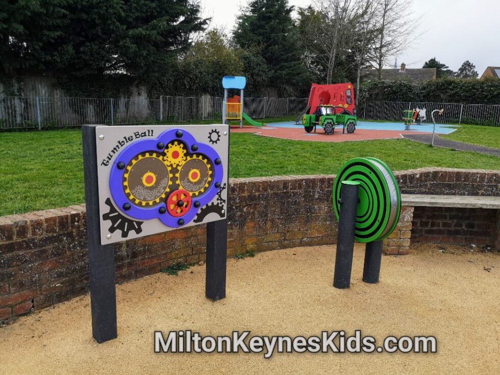Play area, Wootton village hall, Bedfordshire review Milton Keynes Kids